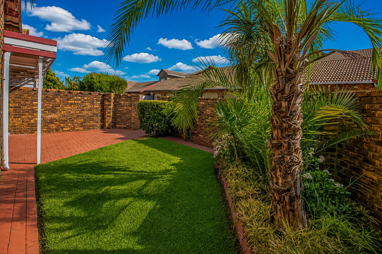 3 Mayfield Park | Newly Renovated 2 Bedroom Cluster