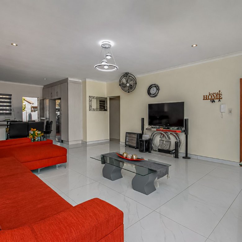 Mayfield Park | Newly Renovated 2 Bedroom Cluster