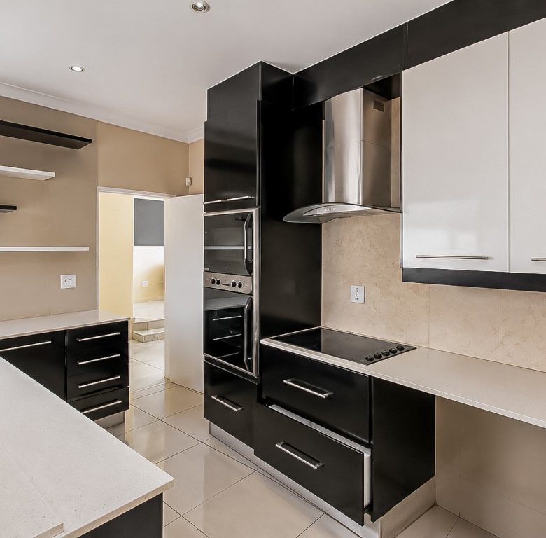 Bedfordview | Panhandle 4 Bedroom Family Home