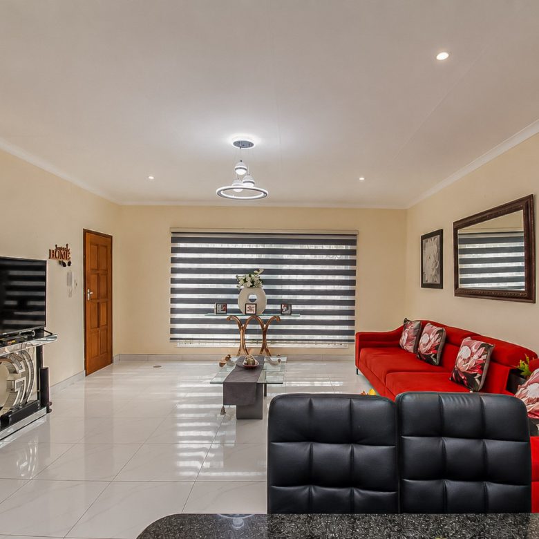 Mayfield Park | Newly Renovated 2 Bedroom Cluster