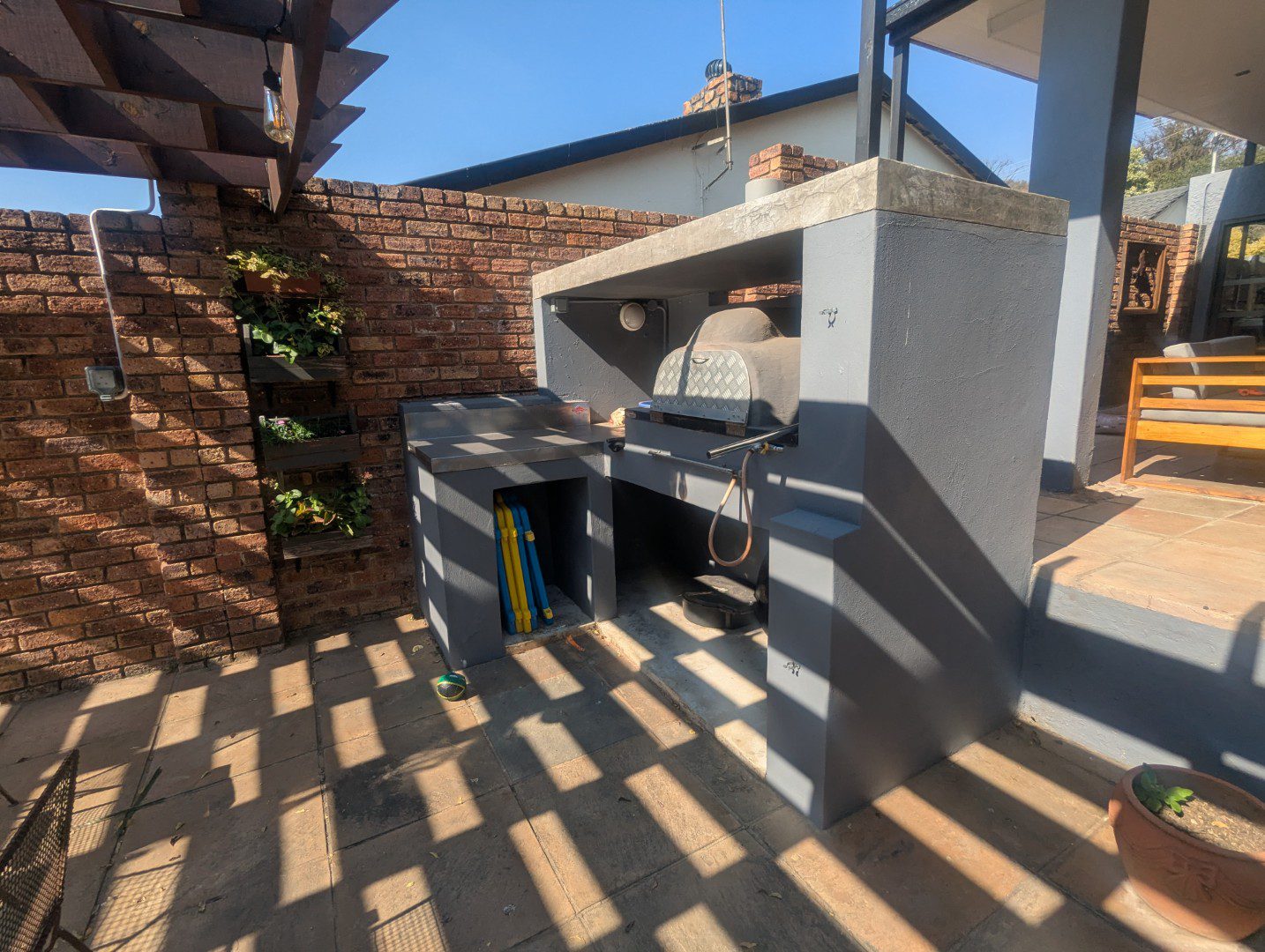 5 Mondeor | Exceptional 6 Bedroom Home + 2 Flatlets