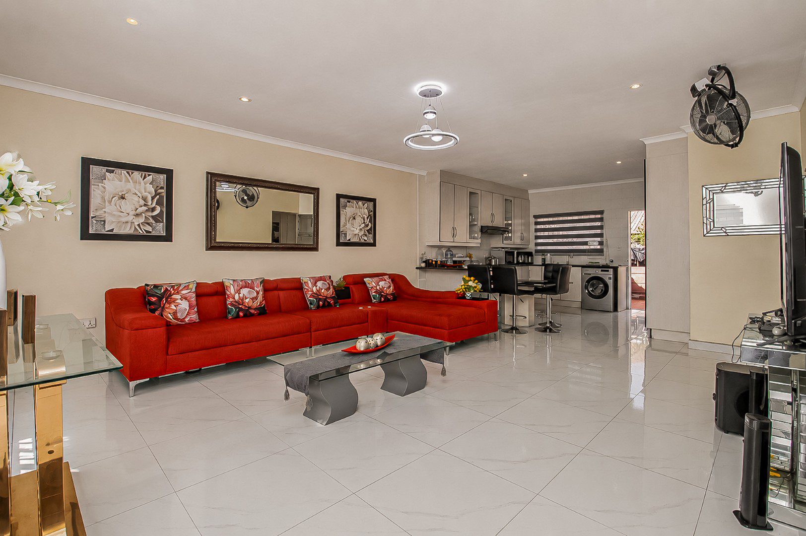 6 Mayfield Park | Newly Renovated 2 Bedroom Cluster