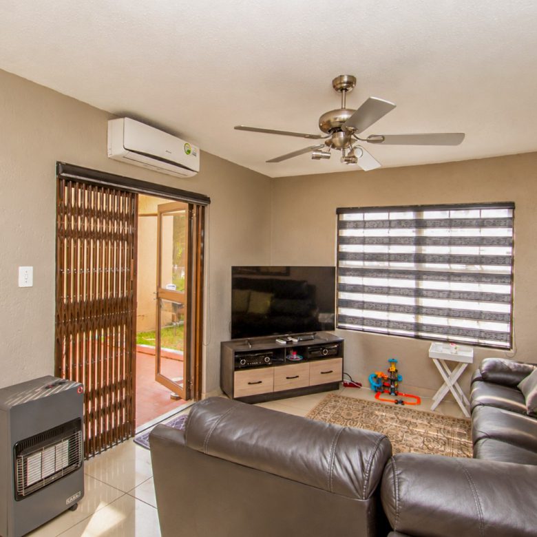 Newmarket Park | Exceptional 3 Bedroom Duplex