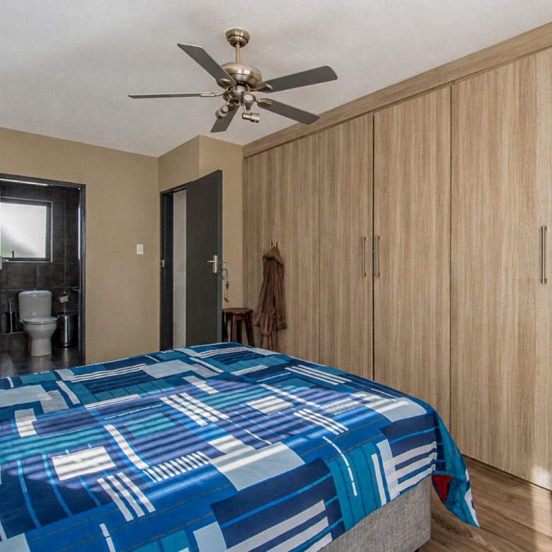 Newmarket Park | Exceptional 3 Bedroom Duplex