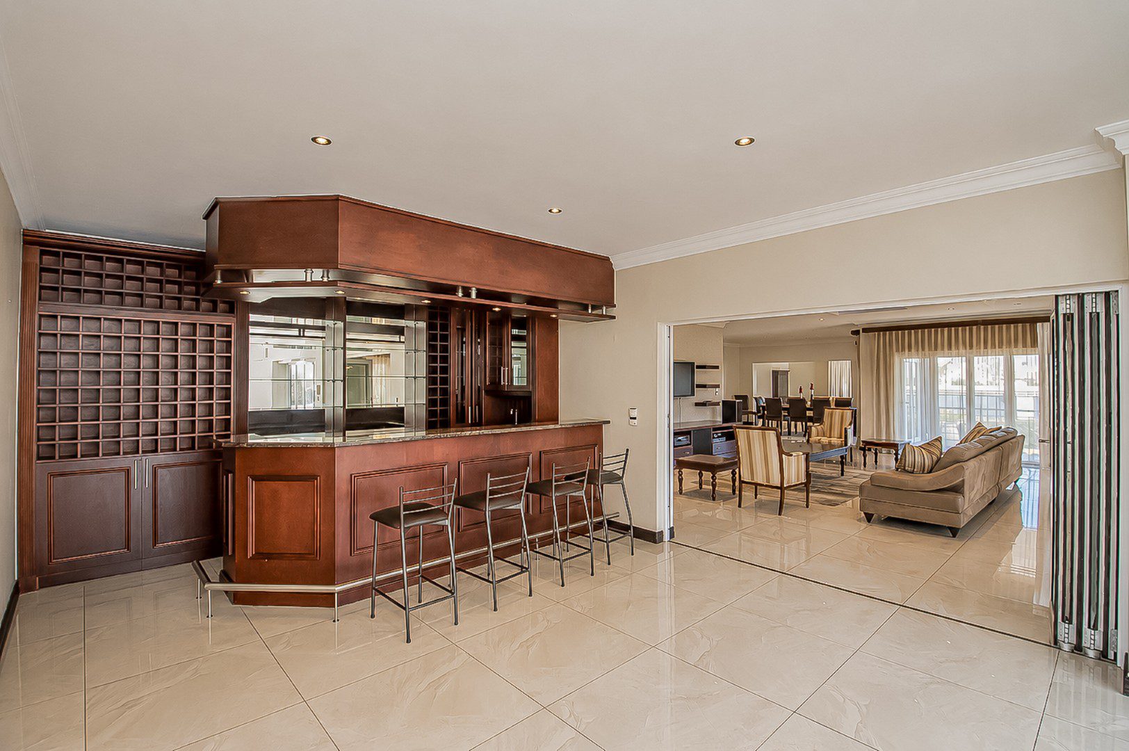Golden Crest Estate | Executive 5 Bedroom Family Residence