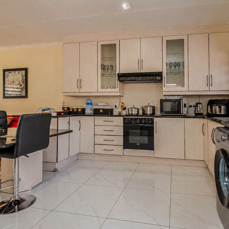 Mayfield Park | Newly Renovated 2 Bedroom Cluster