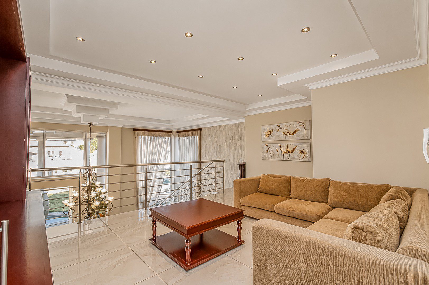 Golden Crest Estate | Executive 5 Bedroom Family Residence