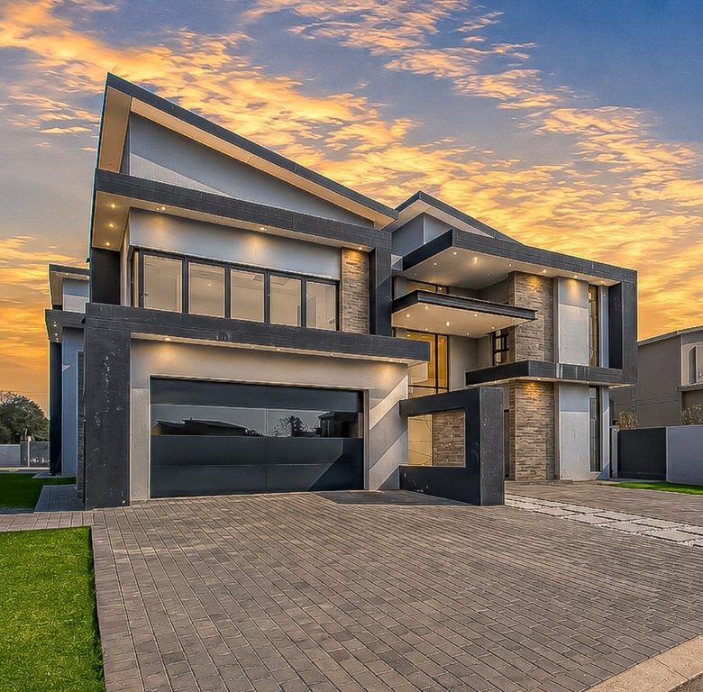 Hartbeespoort | Newly Built 6 Bedroom Family Home