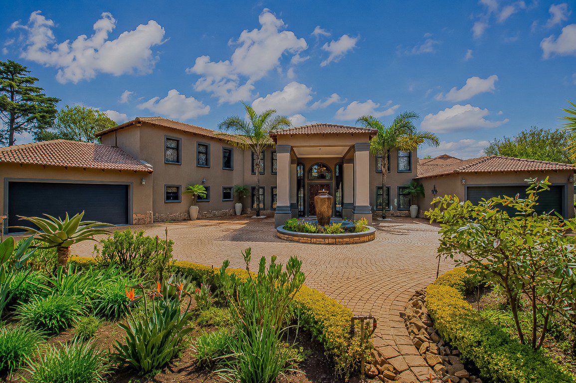 Lakefield, Benoni | 5 Bedroom Luxury Full-Title Home