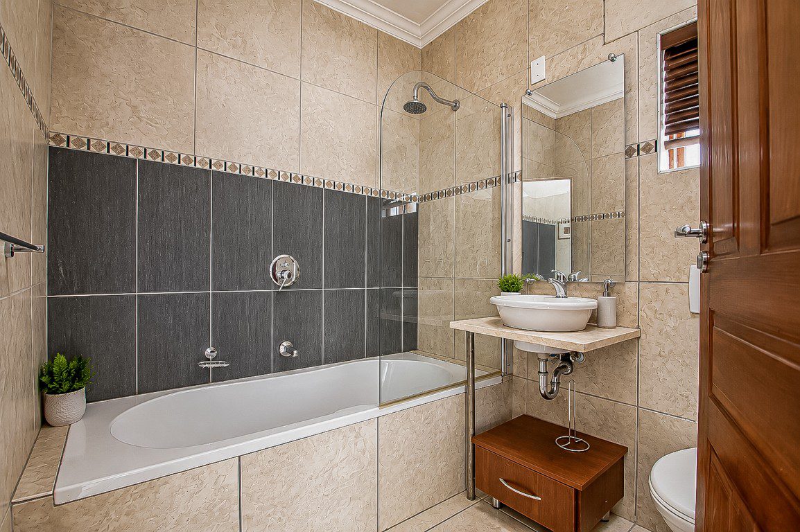 Edenvale | 5 Bedroom Double Storey Home with 3 Flatlets