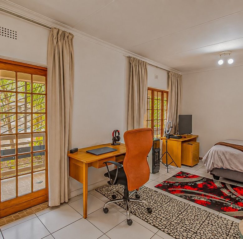 Van Riebeeck Park, Kempton Park | 4-Bedroom Full-Title Family Home
