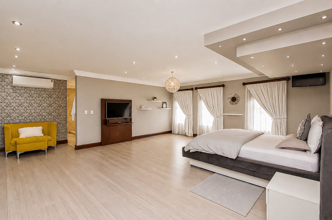 Lakefield, Benoni | 5 Bedroom Luxury Full-Title Home