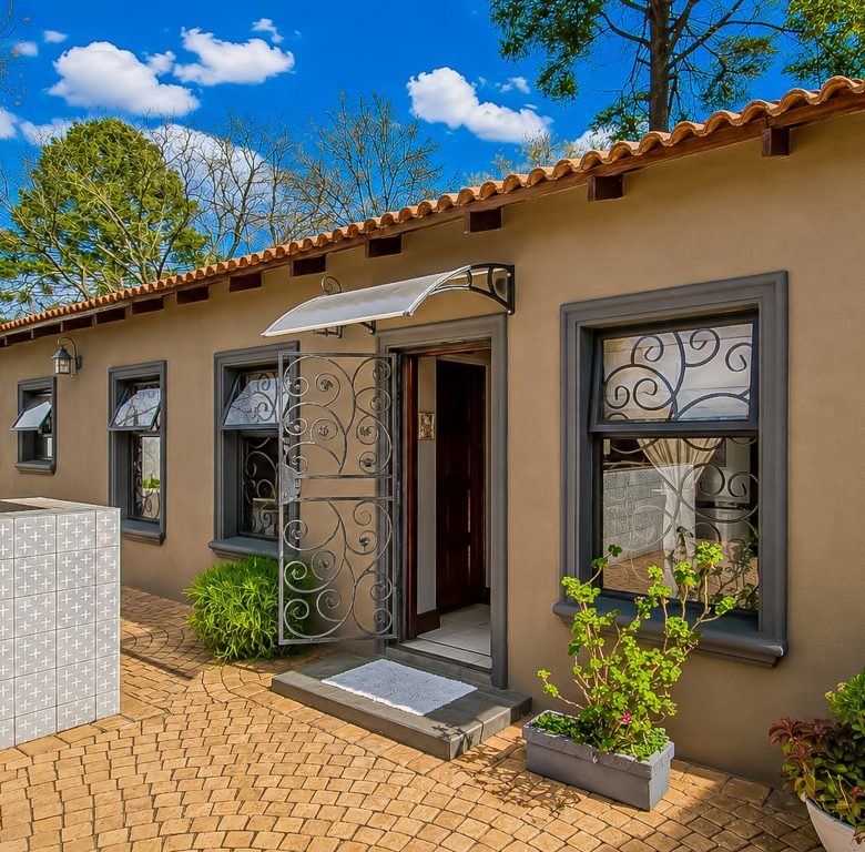 Lakefield, Benoni | 5 Bedroom Luxury Full-Title Home