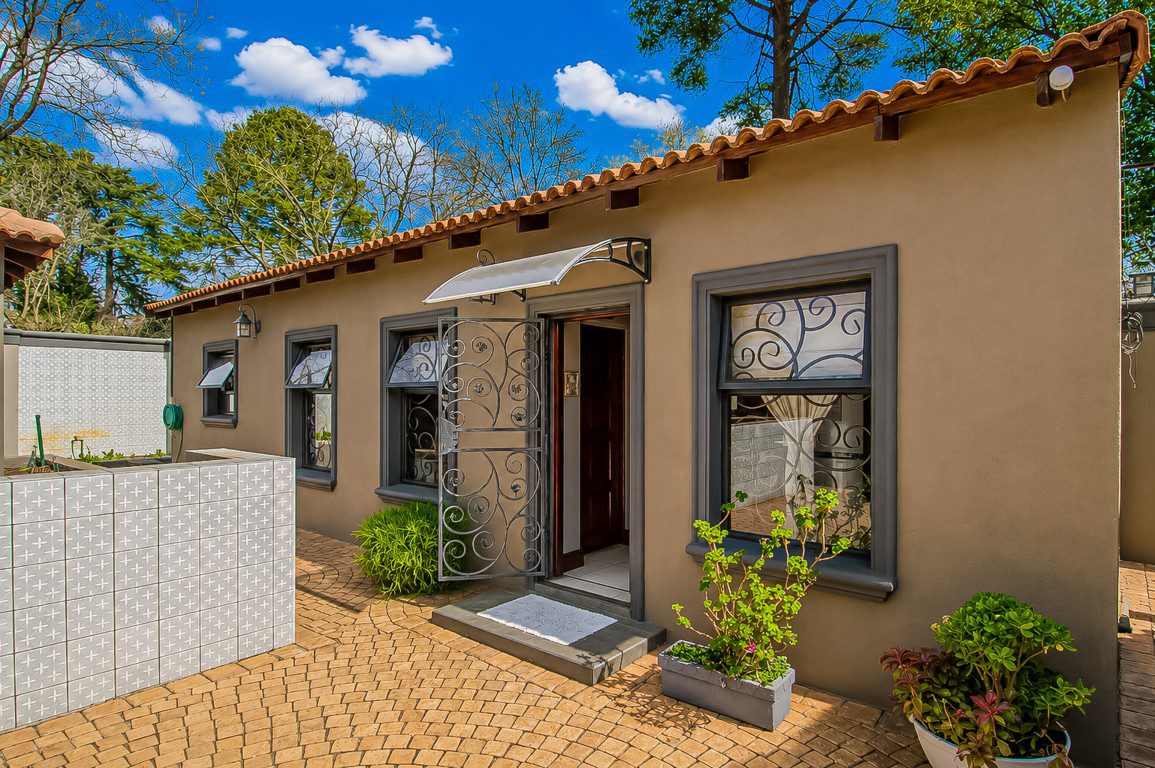Lakefield, Benoni | 5 Bedroom Luxury Full-Title Home