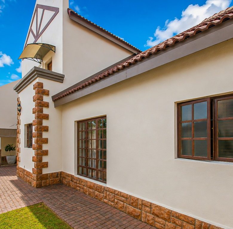 Meerhof, Hartbeespoort | Elegant Double-Storey 3 Bedroom Home in Glenivy Estate
