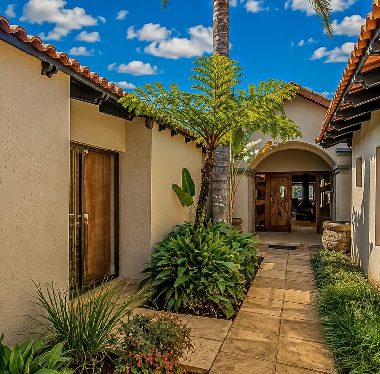 Hartbeespoort | Prestigious 4 Bedroom Golf Estate Home