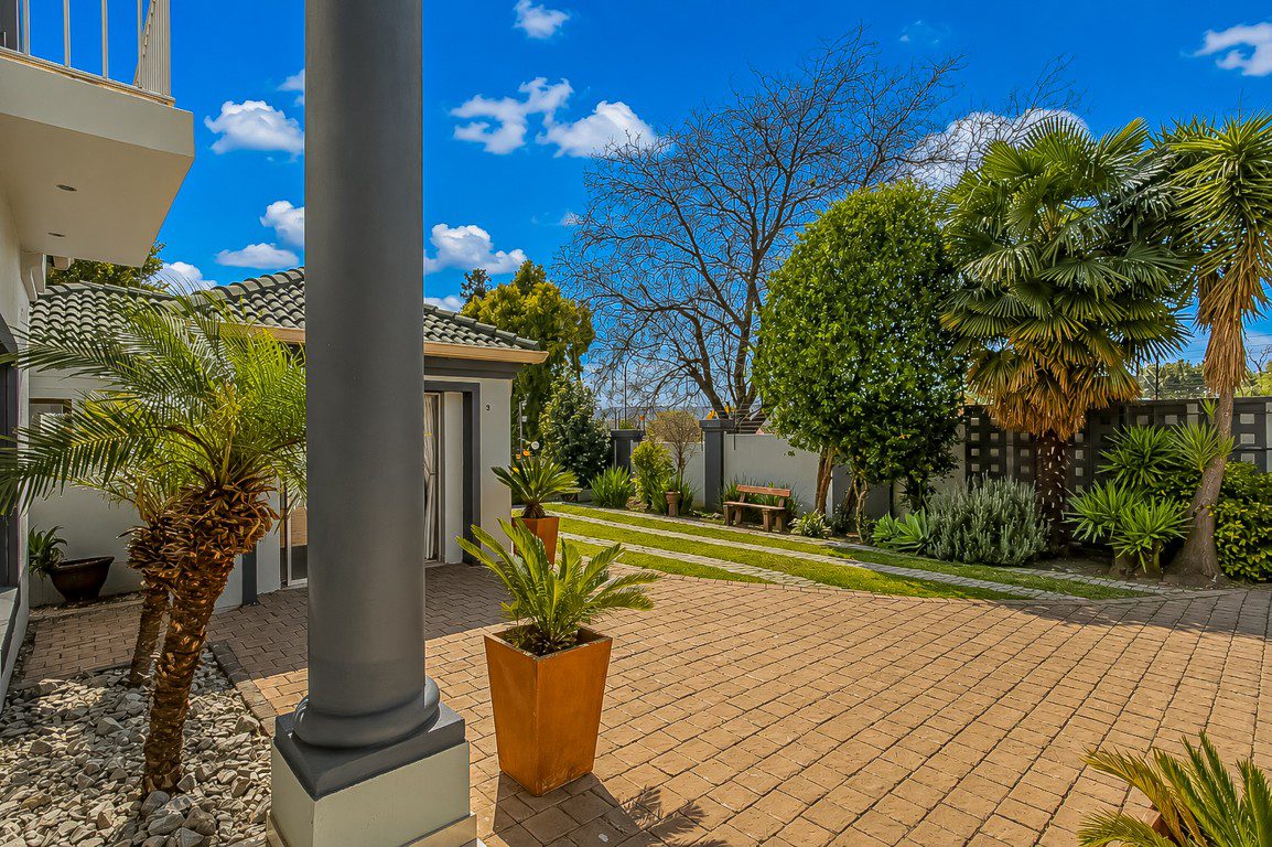 Edenvale | 5 Bedroom Double Storey Home with 3 Flatlets