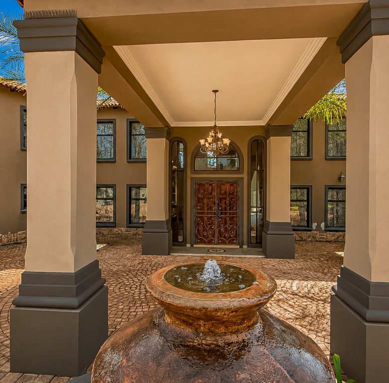 Lakefield, Benoni | 5 Bedroom Luxury Full-Title Home