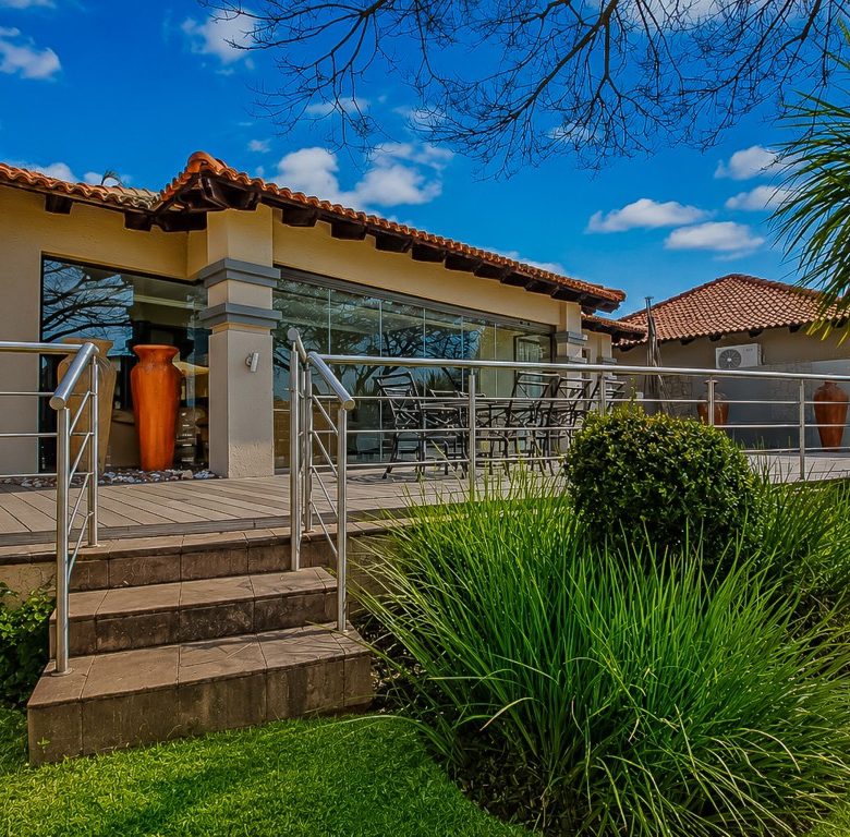 Hartbeespoort | Prestigious 4 Bedroom Golf Estate Home
