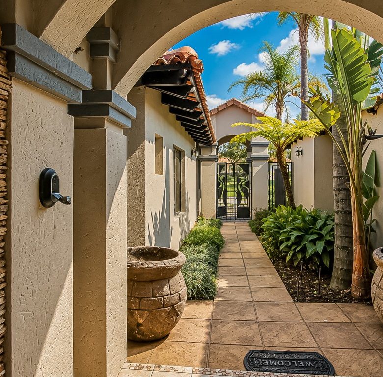 Hartbeespoort | Prestigious 4 Bedroom Golf Estate Home