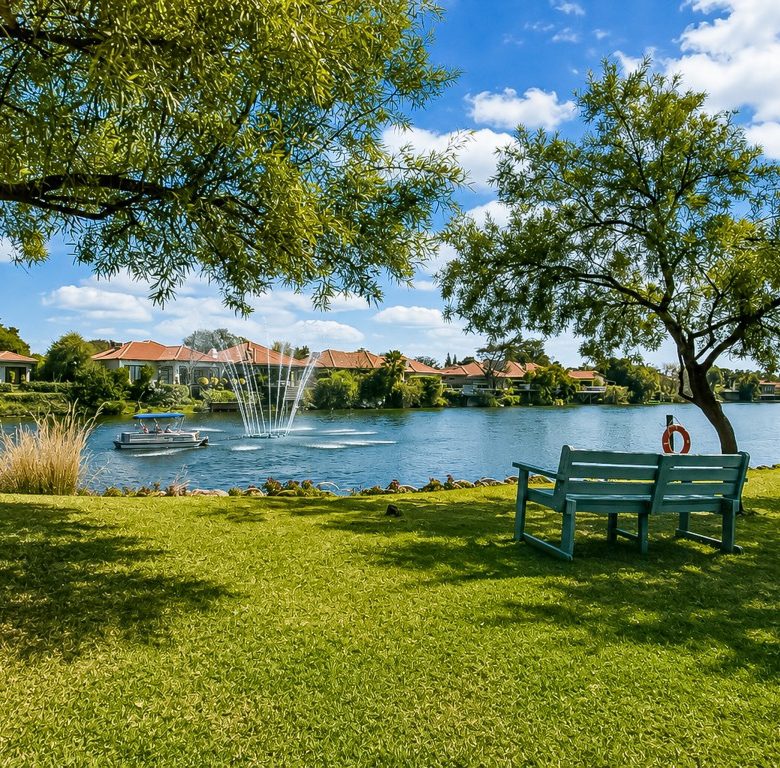 Hartbeespoort | Prestigious 4 Bedroom Golf Estate Home