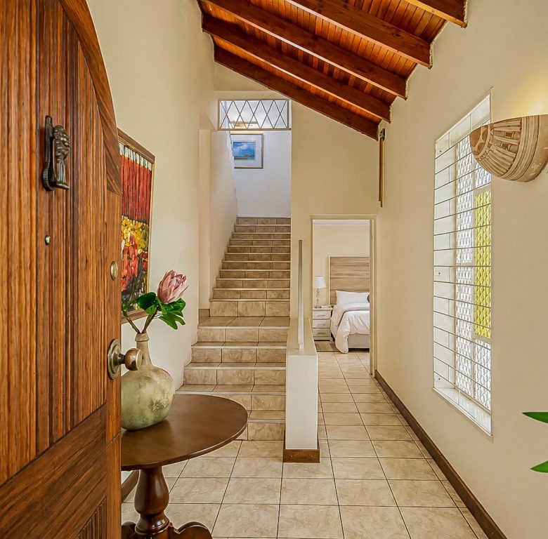 Florida, Roodepoort | 6 Bedroom Double-Storey Home
