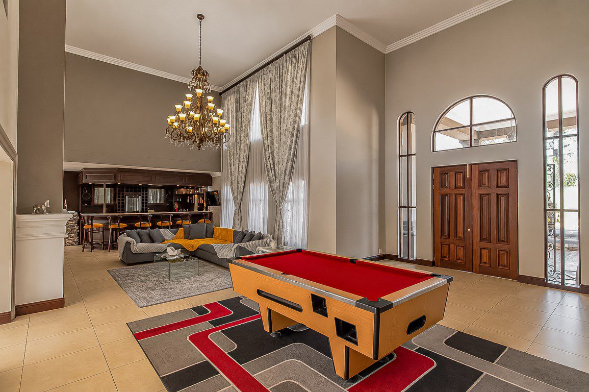 Lakefield, Benoni | 5 Bedroom Luxury Full-Title Home