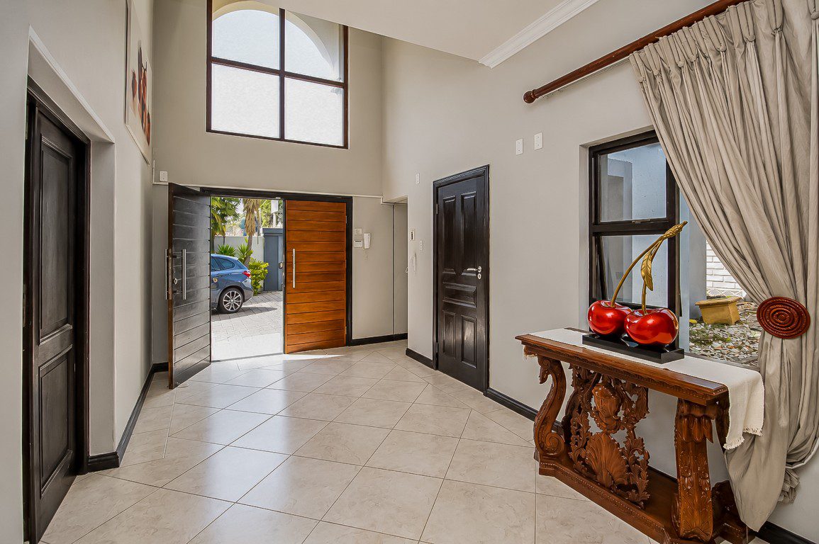 Edenvale | 5 Bedroom Double Storey Home with 3 Flatlets