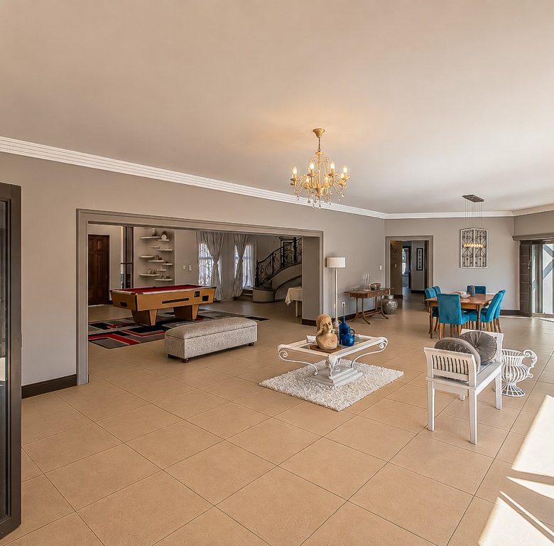 Lakefield, Benoni | 5 Bedroom Luxury Full-Title Home