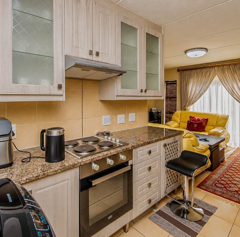 Aeroton Ext 11 | Renovated 2 Bedroom Ground Floor Apartment