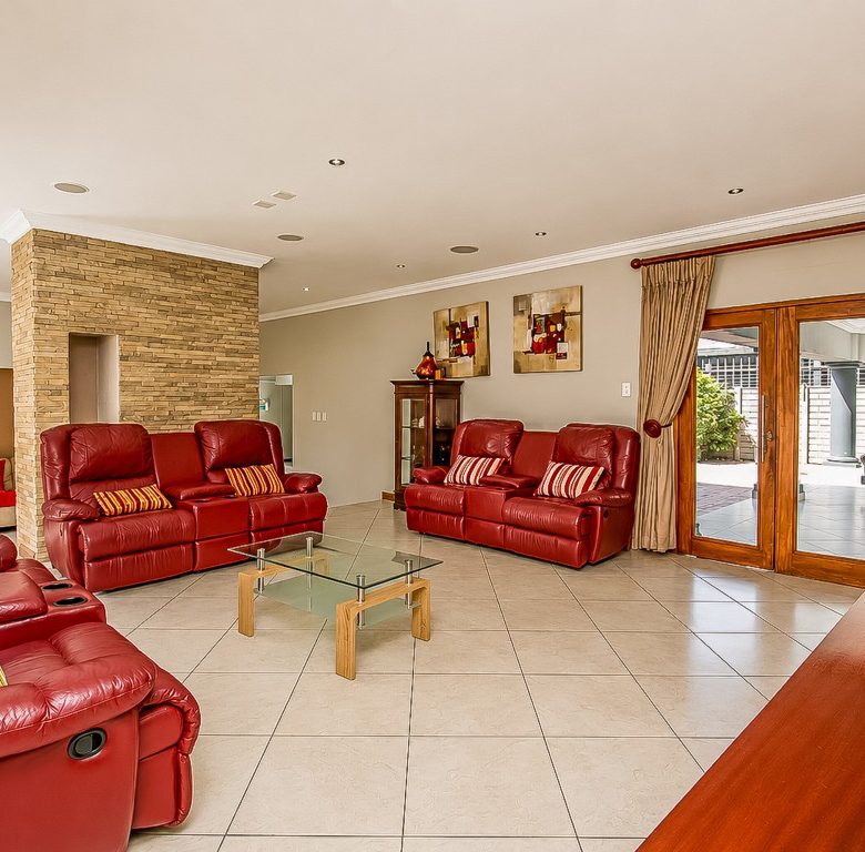 Edenvale | 5 Bedroom Double Storey Home with 3 Flatlets