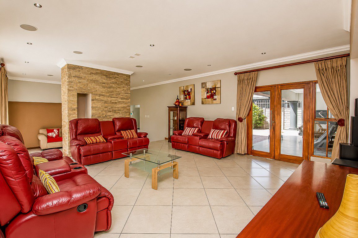 Edenvale | 5 Bedroom Double Storey Home with 3 Flatlets