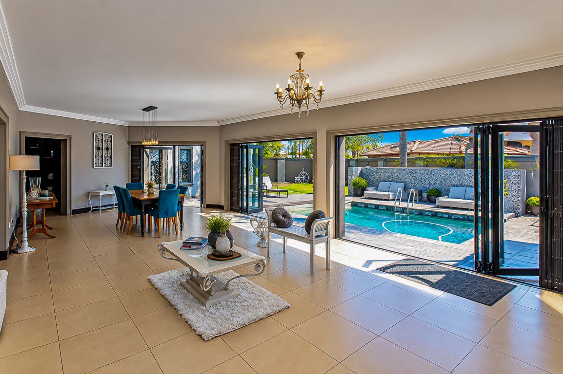 Lakefield, Benoni | 5 Bedroom Luxury Full-Title Home