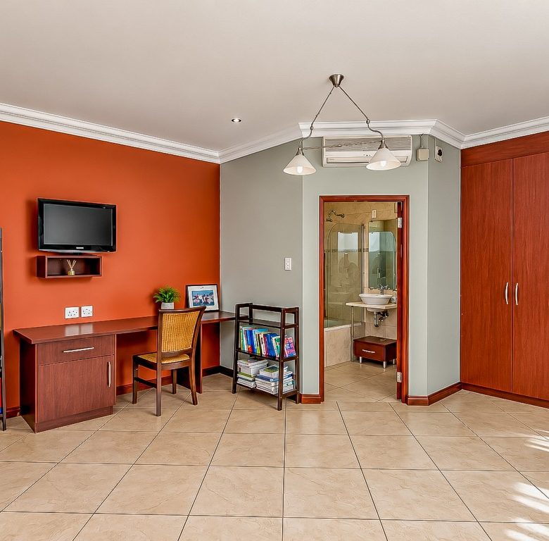 Edenvale | 5 Bedroom Double Storey Home with 3 Flatlets