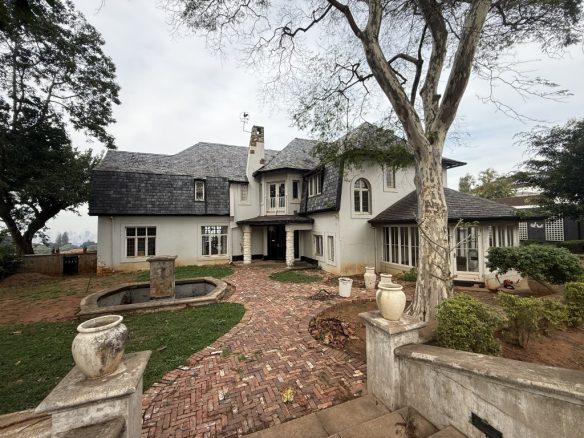 Manor Gardens, Durban | The Iconic Grand White — 1934 Heritage Manor