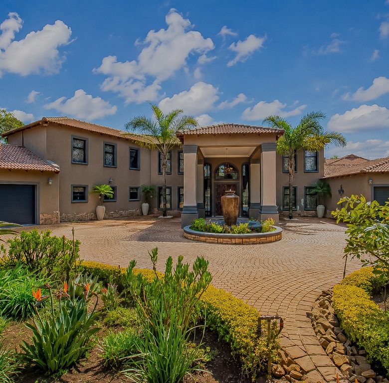 Lakefield, Benoni | 5 Bedroom Luxury Full-Title Home