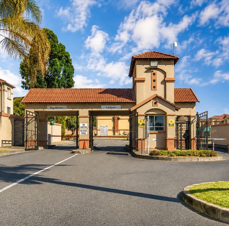 Aeroton Ext 11 | Renovated 2 Bedroom Ground Floor Apartment