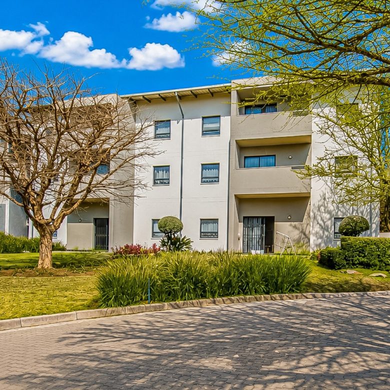 Randburg | Pristine 2-Bedroom Sectional Title Apartment
