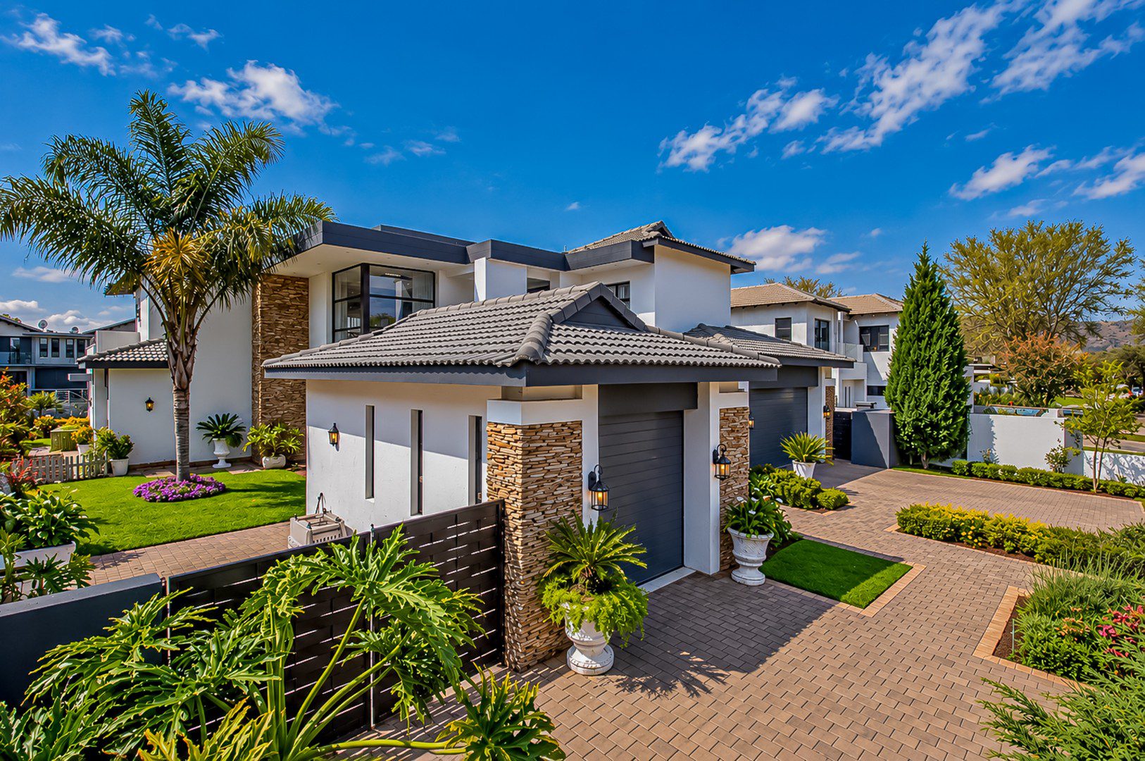 Hartbeespoort | Waterfront 5 Bedroom Home in The Islands Estate