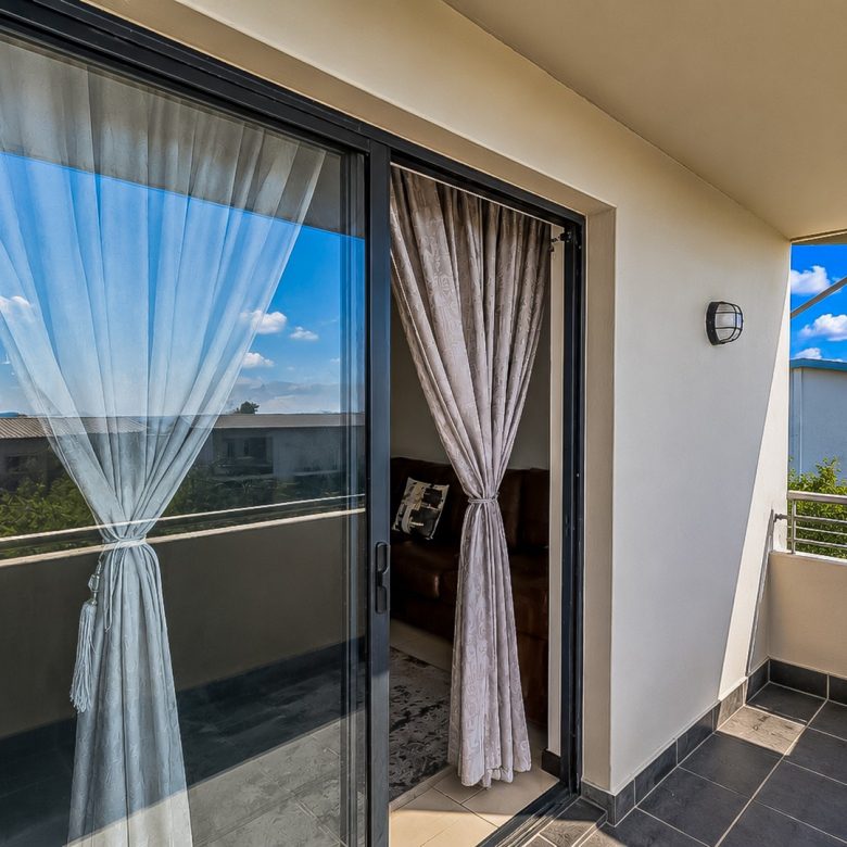 Randburg | Pristine 2-Bedroom Sectional Title Apartment