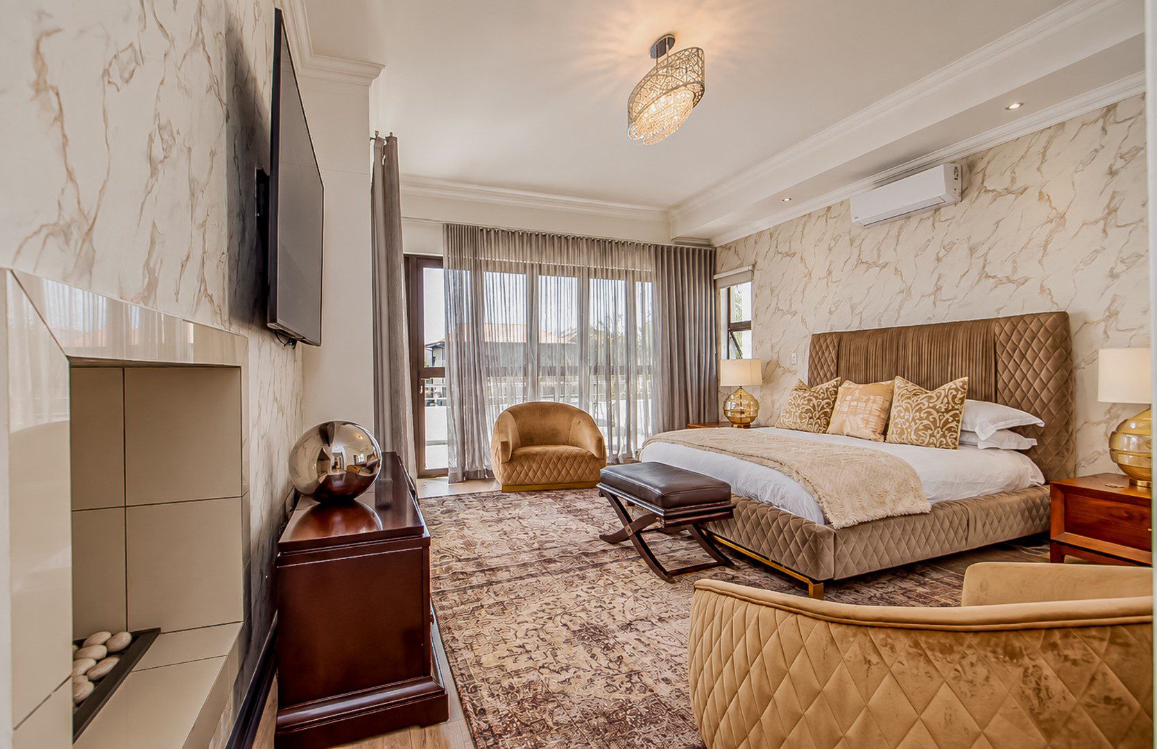 Hartbeespoort | Waterfront 5 Bedroom Home in The Islands Estate
