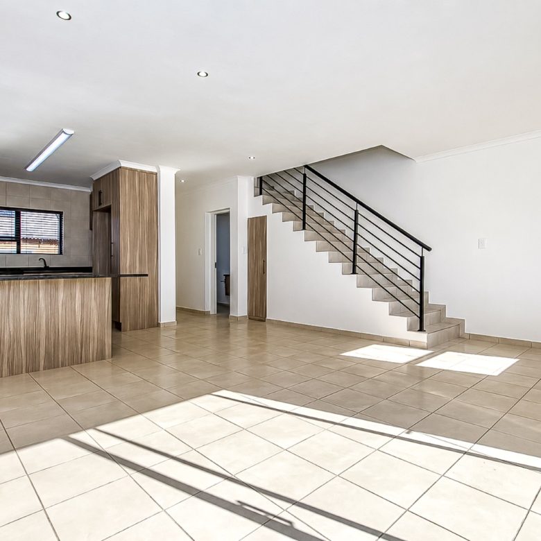 Brackendowns | Modern 3 Bedroom Duplex