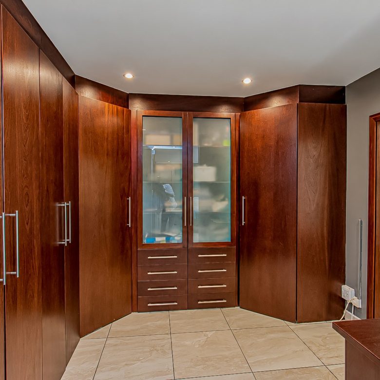 Northcliff | Prestigious 4 Bedroom Full-Title Residence