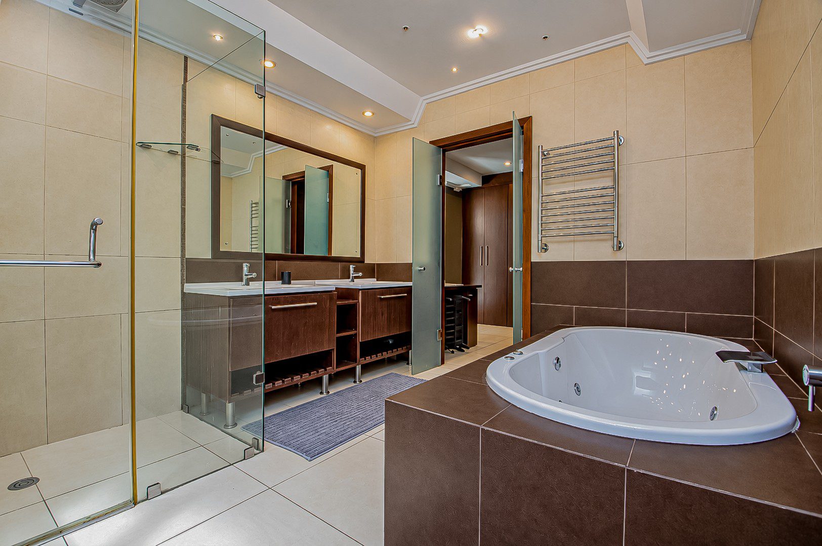 Northcliff | Prestigious 4 Bedroom Full-Title Residence