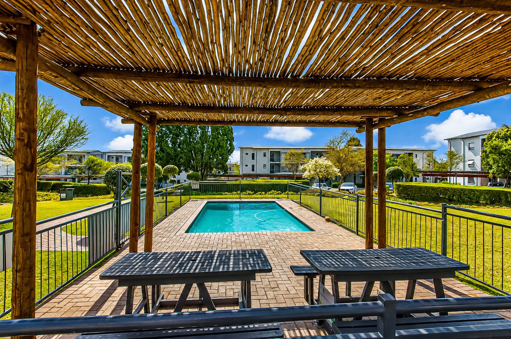 Randburg | Pristine 2-Bedroom Sectional Title Apartment