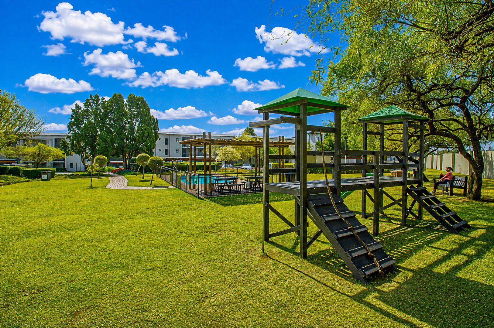 Randburg | Pristine 2-Bedroom Sectional Title Apartment