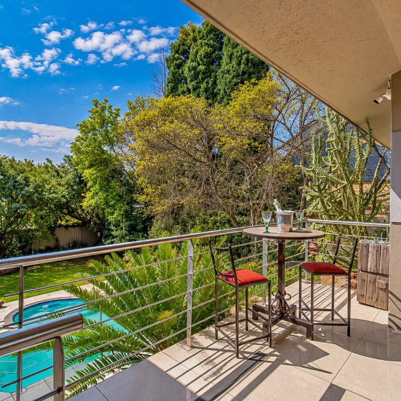 Northcliff | Prestigious 4 Bedroom Full-Title Residence