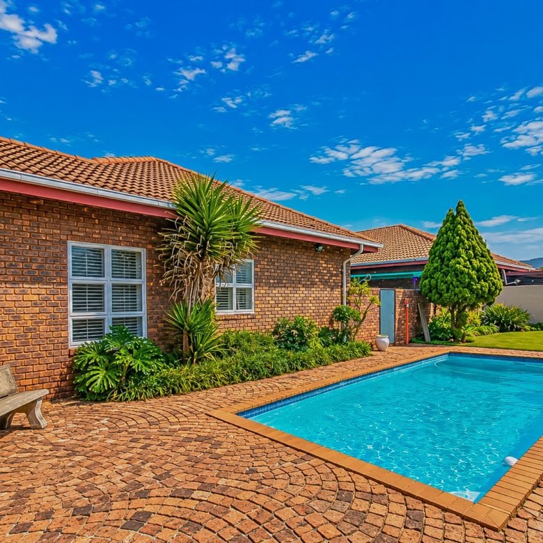Mayfield Park | Neat 2-Bedroom Cluster Home