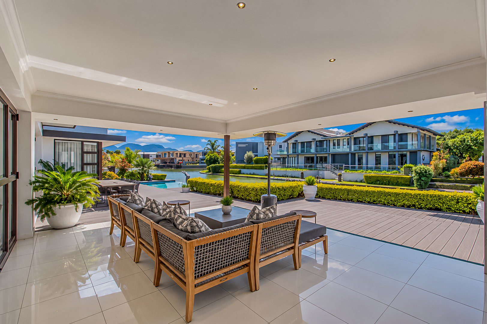 Hartbeespoort | Waterfront 5 Bedroom Home in The Islands Estate