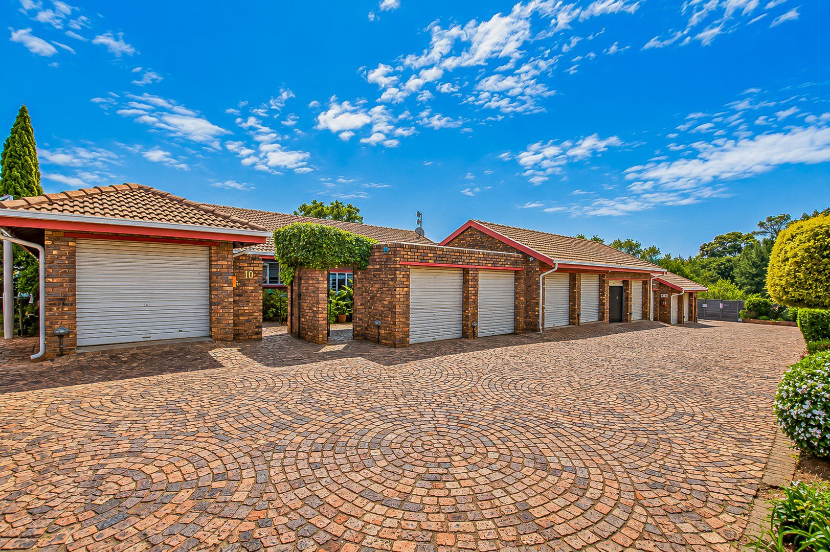 Mayfield Park | Neat 2-Bedroom Cluster Home
